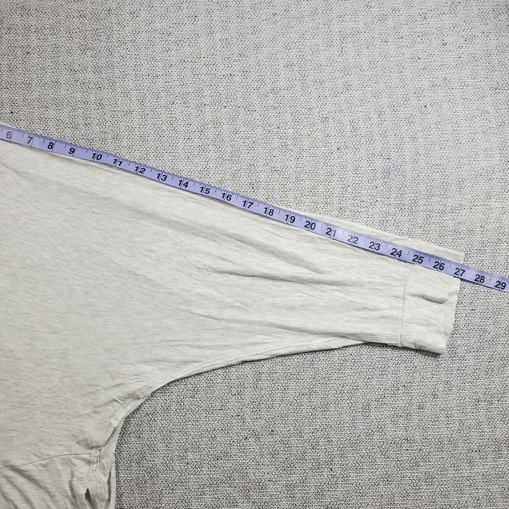 Free People Lighweight Top - Picture 6 of 8